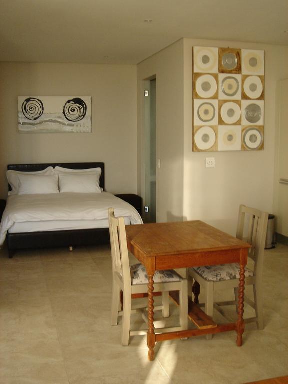 Camps Bay Studio Guesthouse - Studio Città del Capo Camera foto