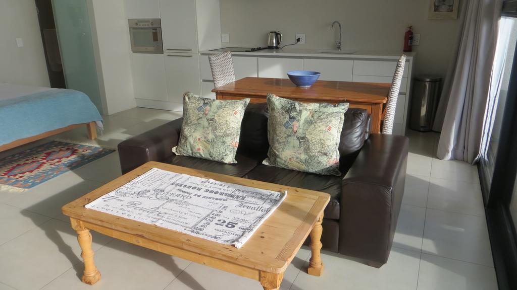 Camps Bay Studio Guesthouse - Studio Città del Capo Esterno foto