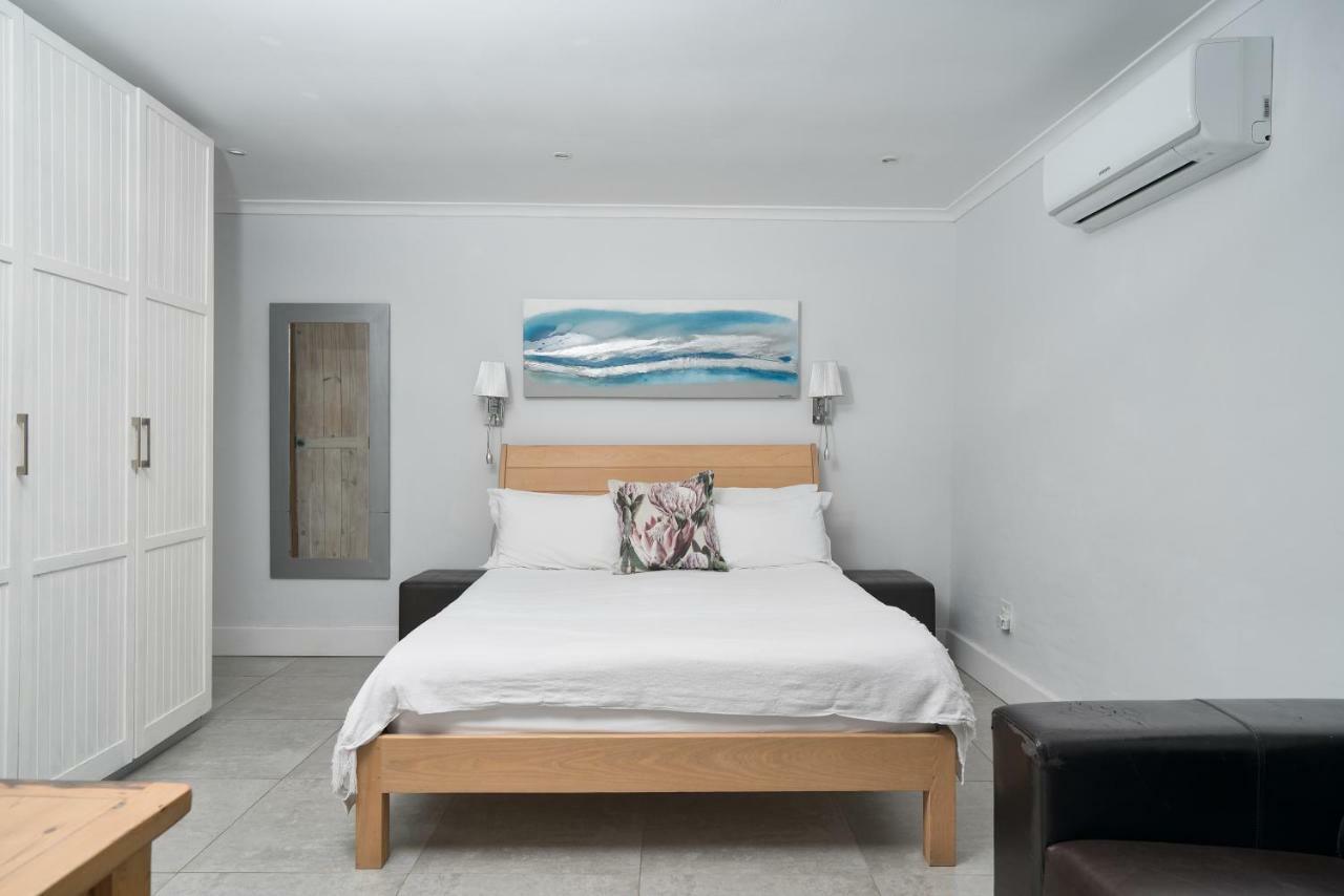 Camps Bay Studio Guesthouse - Studio Città del Capo Esterno foto